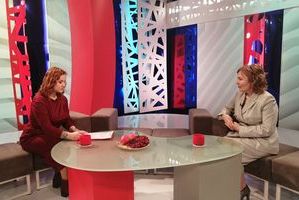 О том, какие специалисты будут нужны медицине в ближайшие годы, в эфире программы "Вставай" рассказала заместитель главврача Сургутской травмбольницы С.Алиева