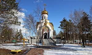Приглашаем на благотворительную ярмарку у Храма Святого Луки!