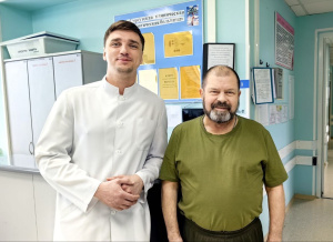 Редкий диагноз, редкая операция. Торакальные хирурги Сургутской травмбольницы выполнили пластику диафрагмы 64-летнему пациенту 