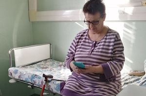 «Рады помочь». Ортопедический салон обеспечил прибывших из ДНР пациентов Сургутской травмбольницы необходимыми в послеоперационный период аксессуарами