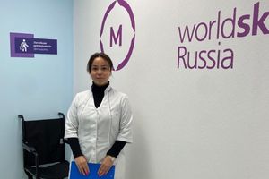 Врач Сургутской травмбольницы пополнила экспертное сообщество WorldSkills и приняла первый демонстрационный экзамен у будущих фельдшеров
