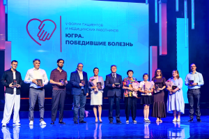 На V  форуме «Югра. Победившие болезнь» Сургутская травмбольница поделилась историей спасения 12-летней пациентки из Нягани