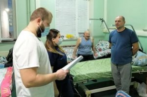 Вновь прибывшие пациенты из Макеевки проходят обследования и готовятся к операциям