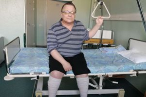 В Сургут – на инвалидной коляске, обратно – на своих ногах. Наши травматологи-ортопеды спасли от тяжелой инвалидности жителя Харцызска