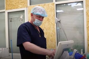 Еще один врач Сургутской травмбольницы отправился с гуманитарной миссией в Мариуполь