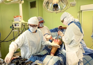 В Сургутской травмбольнице впервые выполнили эндопротезирование коленного сустава с установкой 3D-импланта