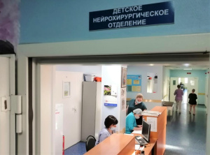 Из-за насморка отказали рука и нога. Детские нейрохирурги спасали ребёнка с опасным осложнением пансинусита