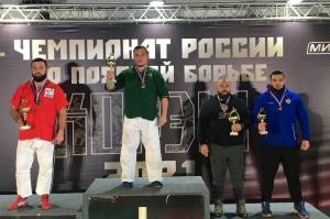 С пьедестала- к пациентам. Массажист Сургутской травмбольницы стал призёром Чемпионата России по национальной борьбе