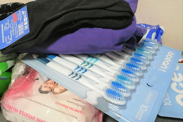 Более 250 килограммов гуманитарного груза отправится в зону проведения СВО из Сургутской травмбольницы 