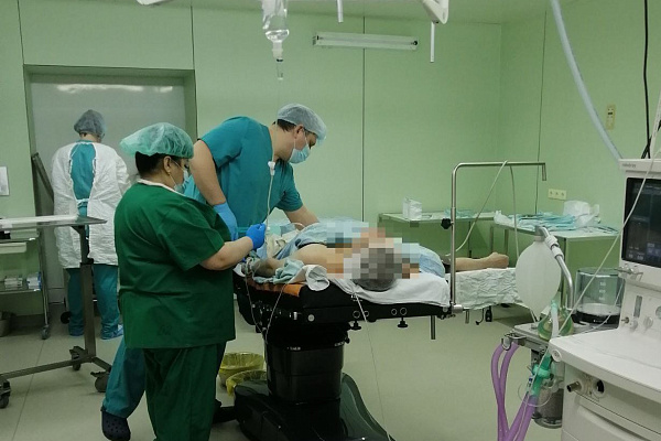 Укрощающие боль. Поздравления с днём анестезиолога-реаниматолога сегодня принимают более 150-ти врачей и медсестёр травмбольницы