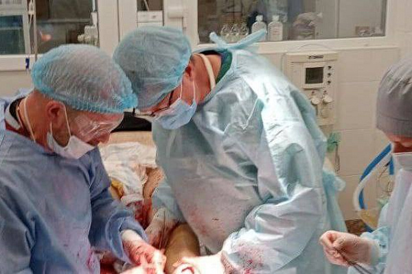 Врачи из Югры рассказали РИА НОВОСТИ, как вместо отпуска поехали лечить раненых мариупольцев