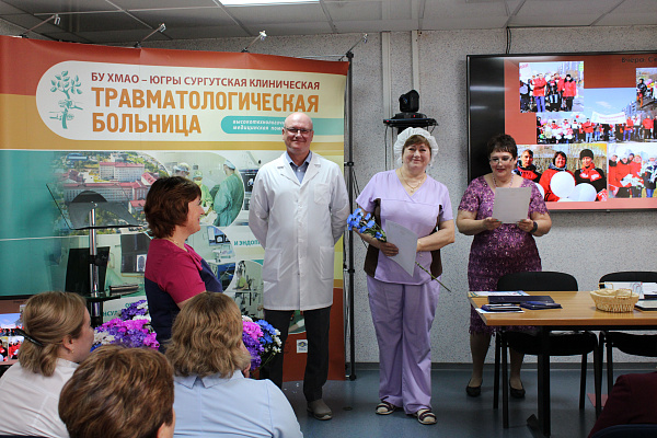 Всем причастным к сохранению здоровья и жизни людей! Более 250-ти наград сегодня вручены сотрудникам травмбольницы по случаю Дня медработника