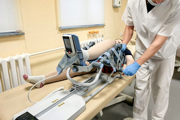 Бережная разработка суставов и запуск восстановительных процессов организма. На что способно наше новое оборудование для реабилитации