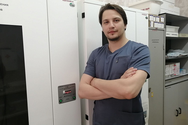 День молодежи - это про нас! В Сургутской травмбольнице растет доля врачей  в возрасте до 36-ти лет