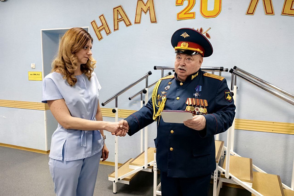 Глубоко в тылу и у самой передовой. Сотрудники Сургутской травмбольницы рядом с бойцами-защитниками на разных этапах оказания медицинской помощи