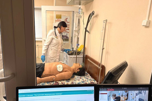 Престижно и ответственно. Врачи травмбольницы допускают к работе коллег после медицинских ВУЗов и ординатур 