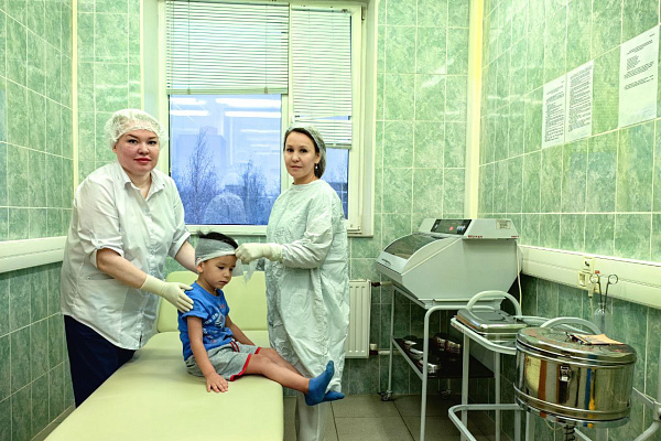 Детскому нейрохирургическому отделению Сургутской травмбольницы – 20 лет