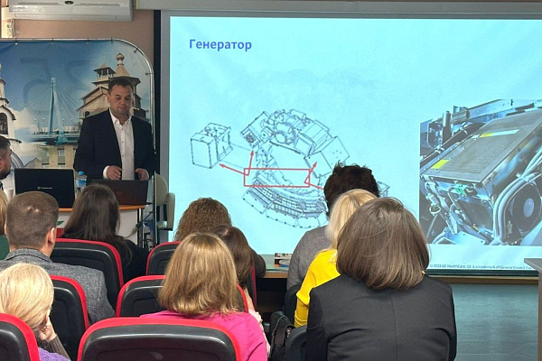 Опыт Сургутской травмбольницы представлен на окружной научно-практической конференции по сестринскому делу
