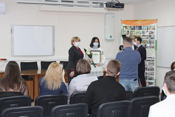 Сотрудникам Сургутской травмбольницы, работающим в «красной зоне», объявлена благодарность главы города