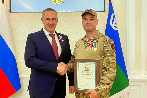 Инструктор-методист ЛФК Сургутской травмбольницы Сергей Двуличанский награжден губернатором Югры за эффективную и добросовестную работу