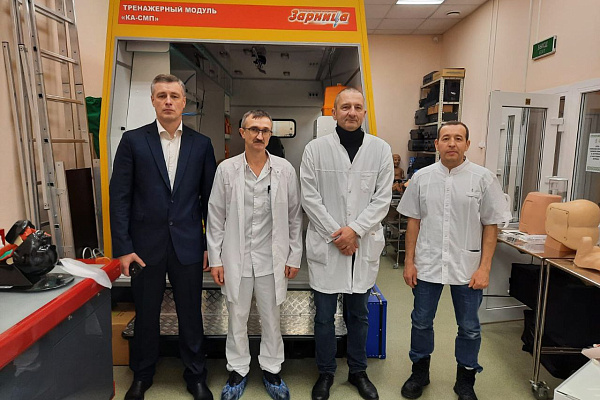 Престижно и ответственно. Врачи травмбольницы допускают к работе коллег после медицинских ВУЗов и ординатур 