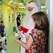 Сказочные гости! В детских отделениях Травмбольницы побывали главные герои зимнего праздника  – Дед Мороз и Снегурочка