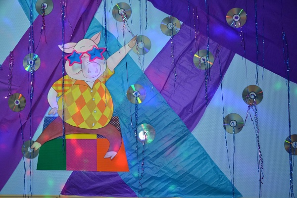 Новогодняя мозаика! В Травмбольнице подвели итоги конкурса на лучшее праздничное оформление подразделений учреждения