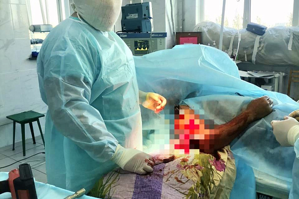 Врач Сургутской травмбольницы посвятил весь свой отпуск помощи раненым на Донбассе