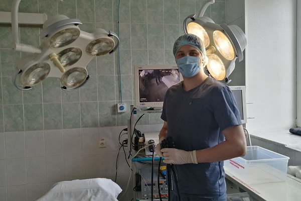 День молодежи - это про нас! В Сургутской травмбольнице растет доля врачей  в возрасте до 36-ти лет