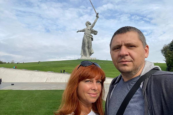 Мы желаем счастья вам! Супруги Пригода из Сургутской травмбольницы поздравляют югорчан с Днём семьи, любви и верности