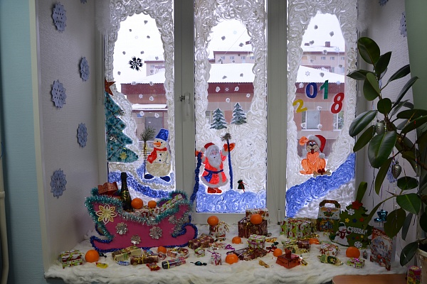 Чудо в окне! Сотрудники больницы удивили пациентов своими талантами и подарили праздничное настроение! 