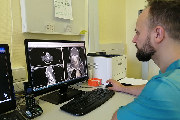 Зашла в магазин – очнулась в реанимации. Сургутской пенсионерке удалось избежать тяжелейших последствий тромбоэмболии основной артерии головного мозга