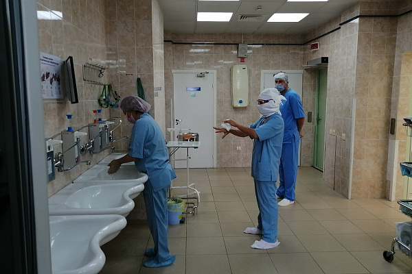 Экзамен для всего коллектива: в Сургутской травмбольнице началась проверка медицинской безопасности