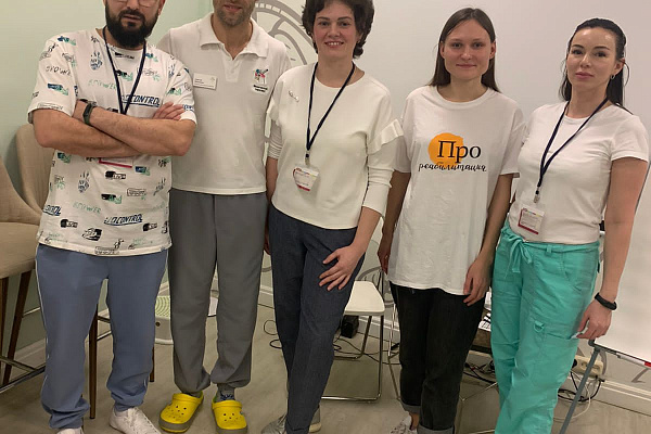 Реабилитация после инсульта: специалисты травмбольницы познакомились с передовым опытом коллег из Московской области