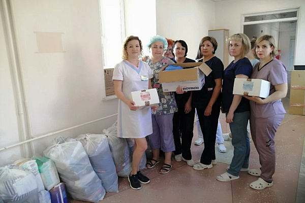 Более 250 килограммов гуманитарного груза отправится в зону проведения СВО из Сургутской травмбольницы 