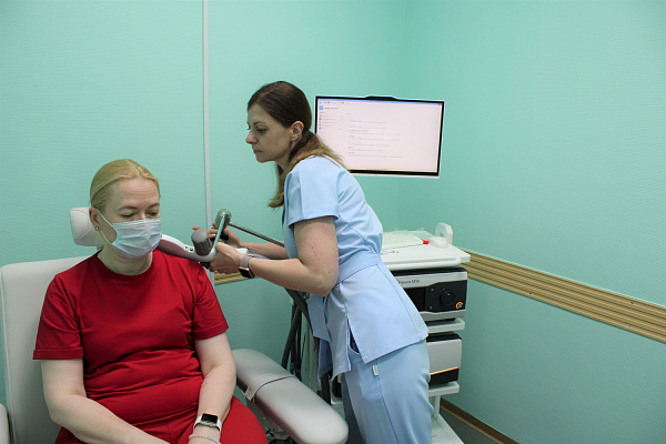 Интересно и эффективно. В Сургутской травмбольнице очередное поступление оборудования для восстановительных занятий и процедур