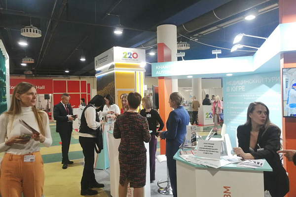 Сургутская травмбольница - на Российской неделе здравоохранения. Участвуем в выставке, посвященной развитию внутреннего и внешнего медицинского туризма