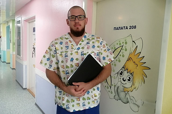 Едва не остался без ноги на карусели. 6-летнего пациента совместно спасали врачи Сургутской травмбольницы и СОКБ