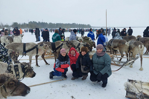 На оленях утром ранним. Наши сотрудники побывали на национальном празднике народов ханты и манси в д. Русскинская