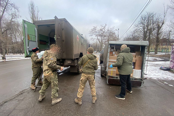 Груз доставлен. Бойцы-штурмовики получили очередную партию гуманитарной помощи от Сургутской травмбольницы