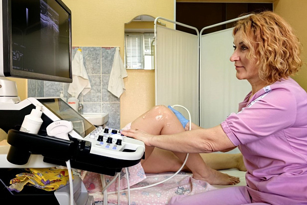 Сургутская травмбольница приобрела по целевой субсидии новый аппарат высокого класса для ультразвуковых исследований