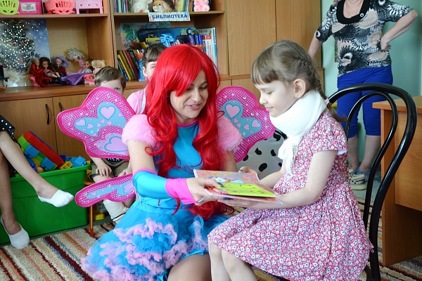 Для маленьких пациентов Травмбольницы прошел праздник улыбок!