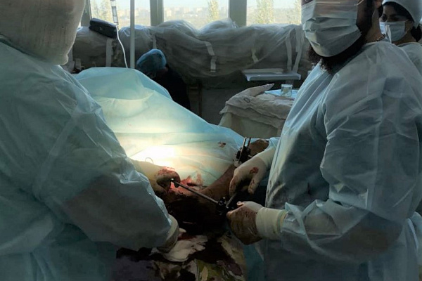 Врач Сургутской травмбольницы посвятил весь свой отпуск помощи раненым на Донбассе