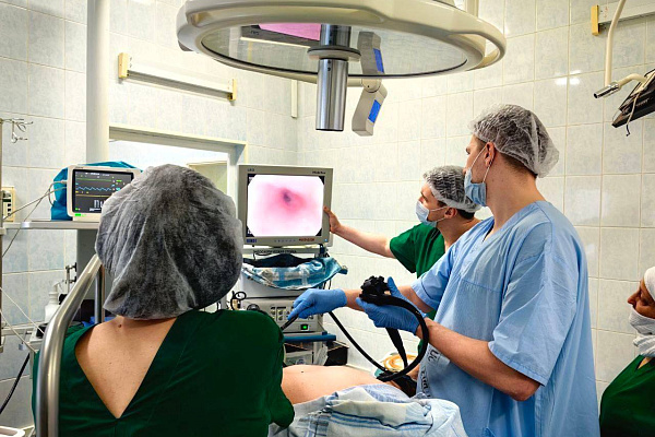 Торакальные хирурги Сургутской травмбольницы впервые столкнулись с послеоперационной перфорацией трахеи