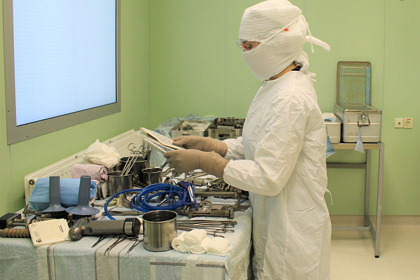 В Сургутской травмбольнице впервые установили 3D-эндопротез, изготовленный по индивидуальным параметрам пациента