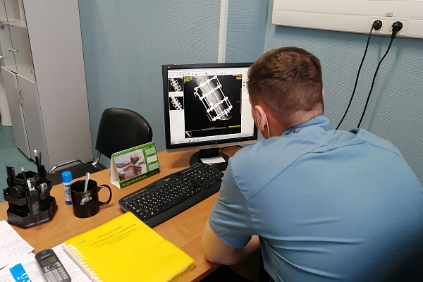 Травматологи Сургута спасают от тяжелой инвалидности 20-летнего югорчанина с переломами обеих ног