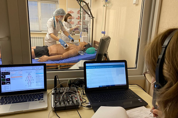 Экзамен для доктора. Специалисты Травмбольницы вошли в число региональных экспертов по профессиональной аккредитации врачей