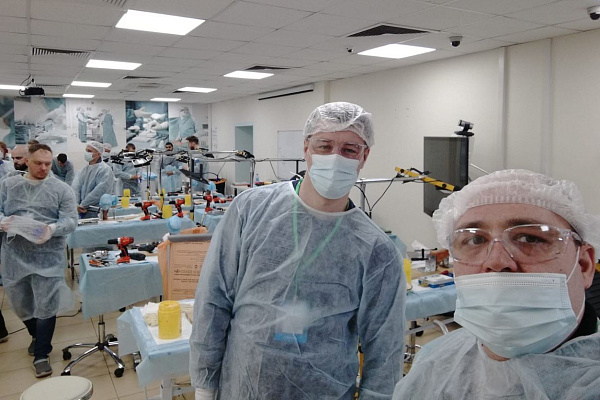 Врачи травмбольницы успешно прошли самый сложный этап образовательного курса от Ассоциации хирургов стопы и голеностопного сустава