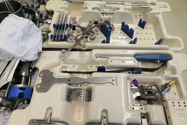 С точностью до миллиметра. Травматологи-ортопеды осваивают новую навигационную программу для эндопротезирования суставов