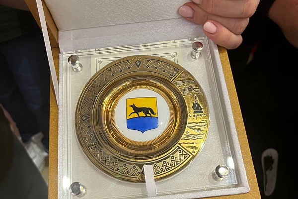 При участии пациентов и медперсонала травмбольницы сургутские волонтёры разрабатывают одежду для военных госпиталей